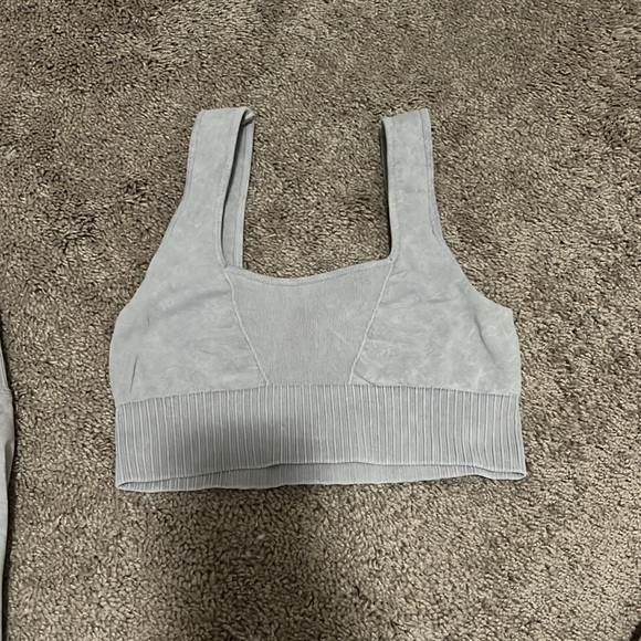 Grey Workout Set - Picture 4 of 5